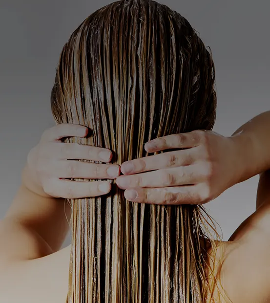 L-utilisation du masque lissant intense pour la fibre capillaire